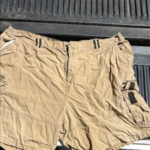 Men's Tan Cargo Shorts with Utility Pockets